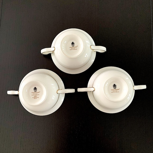 WEDGWOOD England Bone China GOLD FLORENTINE W4219 Cream Soup And Saucer set of 3 - Picture 5 of 16